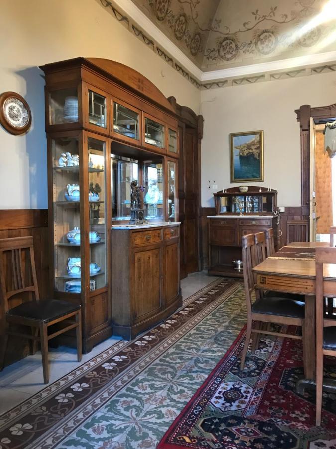 Bed and Breakfast Palazzo De Bellis Vitti Nella Citta Delle Grotte Castellana Grotte Exterior foto